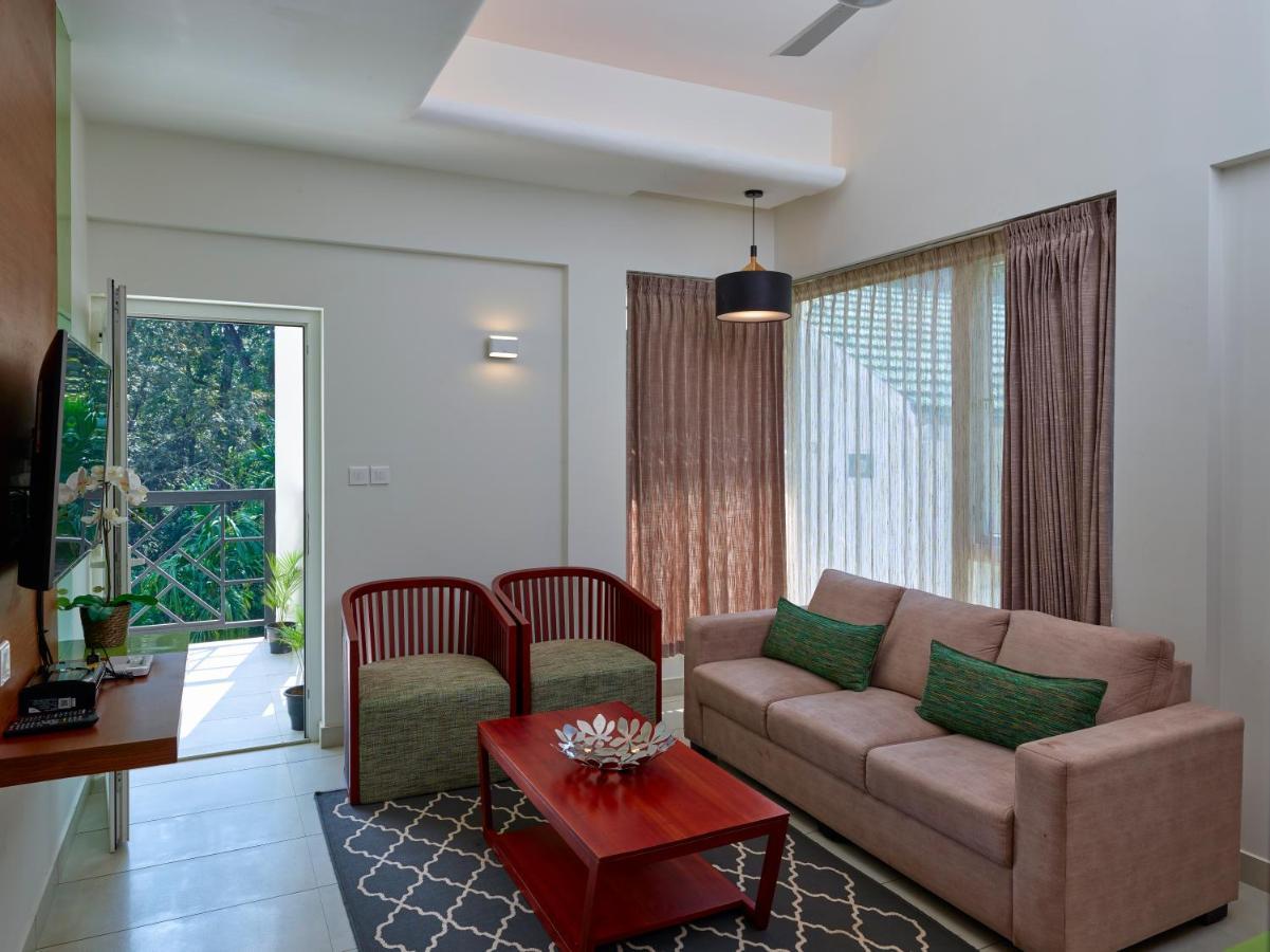 סולטאן באטרי The Woods Resorts Wayanad מראה חיצוני תמונה