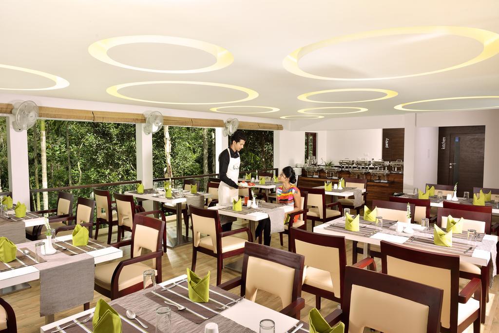 סולטאן באטרי The Woods Resorts Wayanad מראה חיצוני תמונה