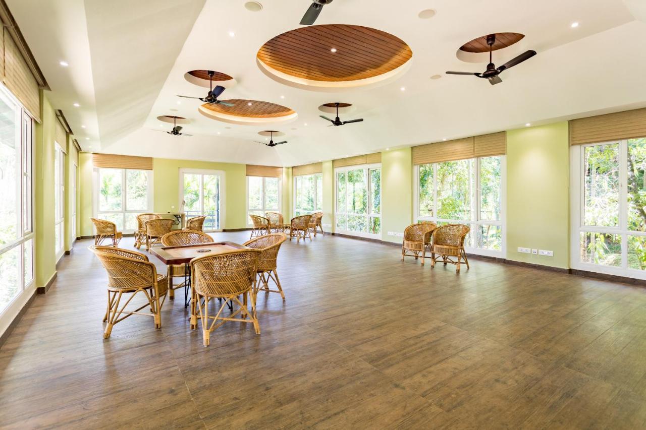סולטאן באטרי The Woods Resorts Wayanad מראה חיצוני תמונה